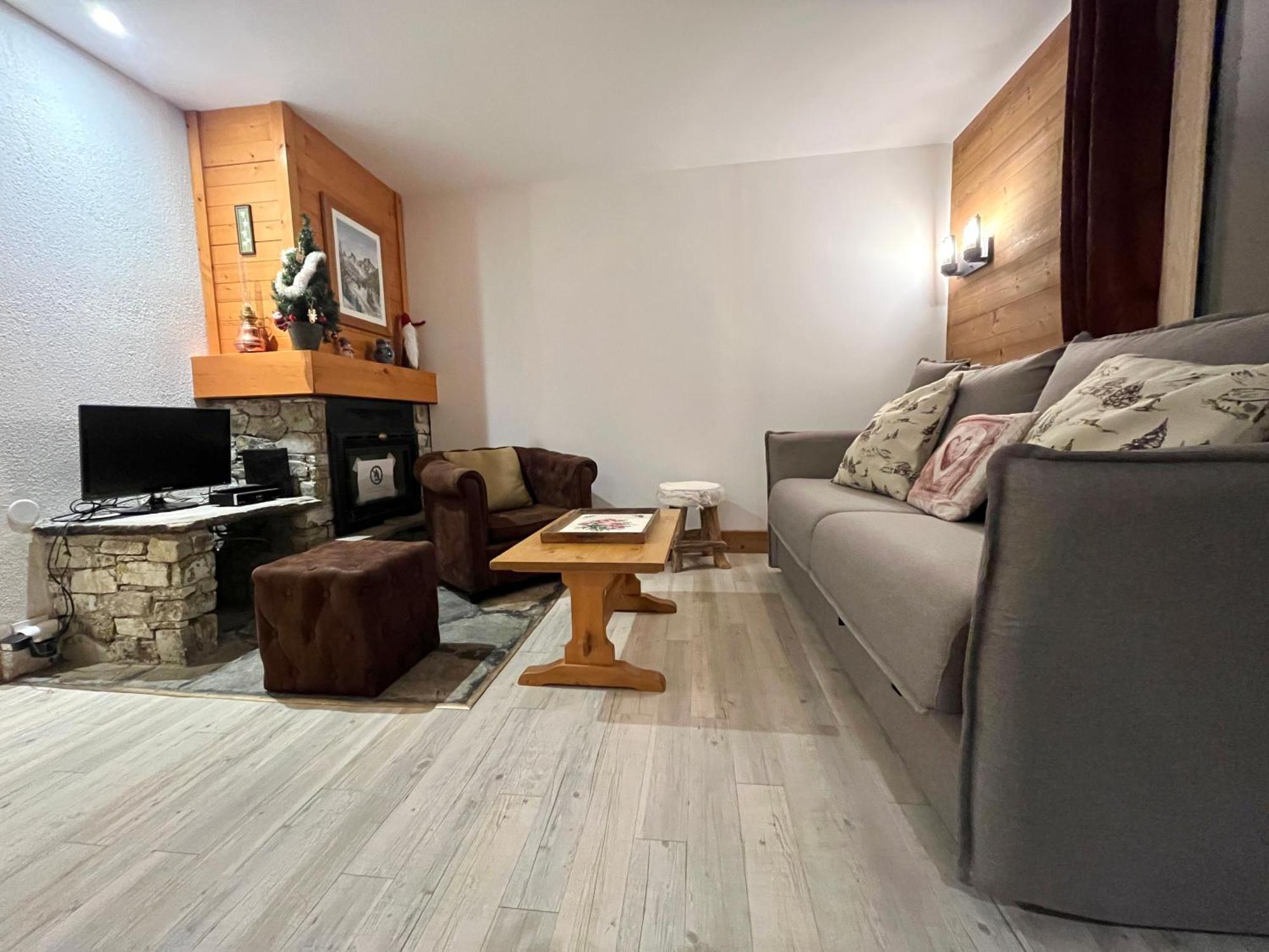 Grand Chalet - Appartement 5Pax Au Pied Des Pistes - Parking - Skiroom - Cheminee Decorative- Balcons Tignes Extérieur photo